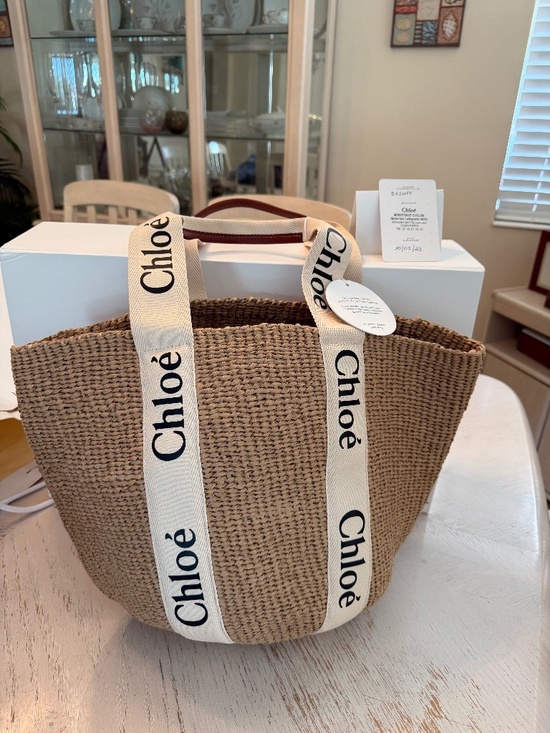 Chloe Handbags - With love from PARIS Brand new Chloe Woody Tote